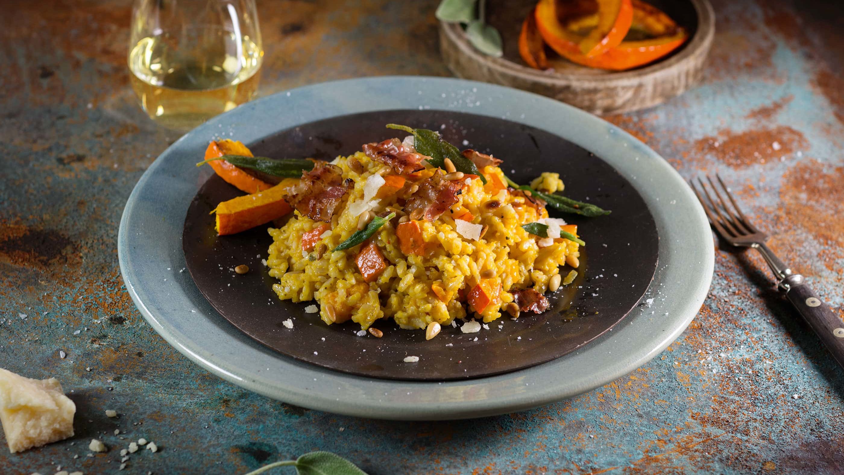 Kürbis Risotto mit Speck und Salbei