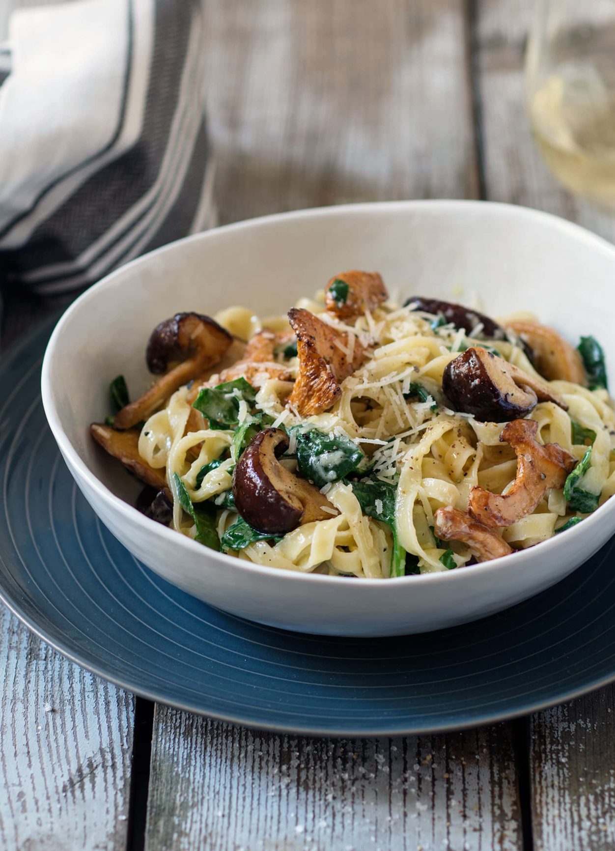 Pasta mit Pilzen und Spinat